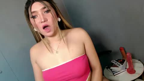 ellaine online show from January 12, 9:51 pm