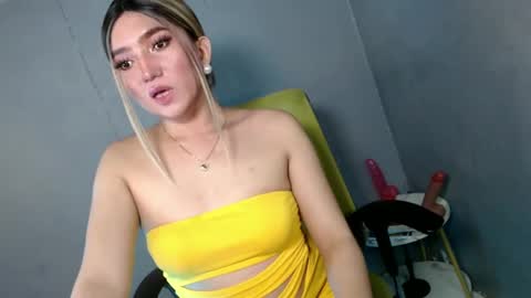 ellaine online show from February 2, 10:13 am