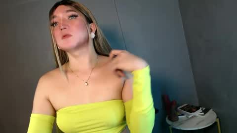 ellaine online show from February 27, 10:42 pm