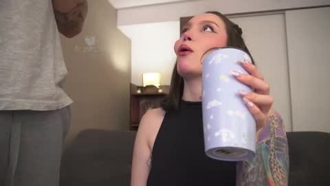 Leo and Luna online show from November 27, 4:20 pm