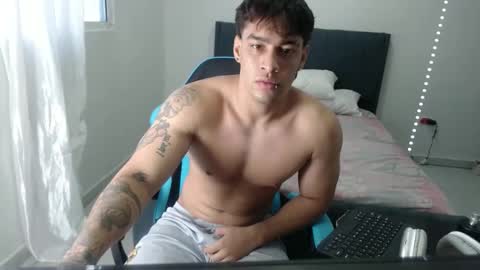 team23hot0 online show from September 21, 7:48 pm