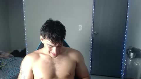 Snapshot of team23hot0 chatting on November 14, 2:43 am team23hot0 online show from November 14, 2:43 am