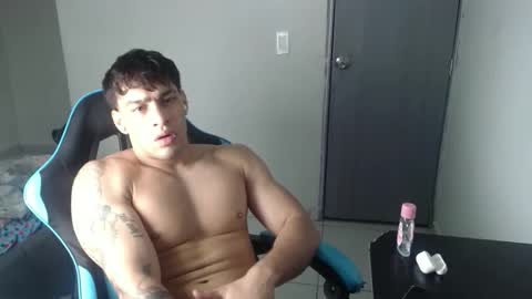 Snapshot of team23hot0 chatting on November 29, 8:34 pm team23hot0 online show from November 29, 8:34 pm