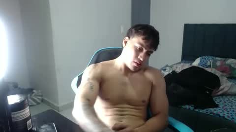 Snapshot of team23hot0 chatting on December 3, 6:10 am team23hot0 online show from December 3, 6:10 am