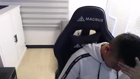 DYNAMITE DUO69 online show from March 20, 11:59 am