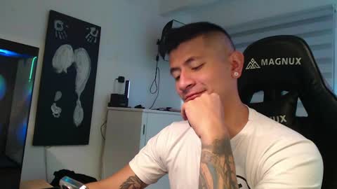 DYNAMITE DUO69 online show from April 10, 11:37 am