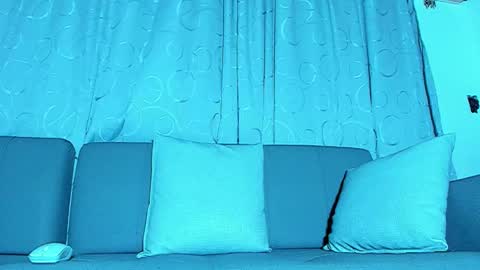 Snapshot of techno_420 chatting on December 2, 11:48 am Charlee He online show from December 2, 11:48 am