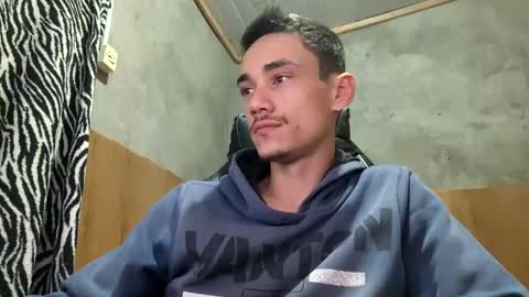 Snapshot of tecnicogatu chatting on September 24, 5:33 am tecnicogatu online show from September 24, 5:33 am