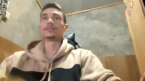 Snapshot of tecnicogatu chatting on October 1, 4:18 am tecnicogatu online show from October 1, 4:18 am