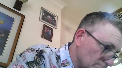 Theodore online show from December 15, 6:40 am