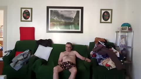 Theodore online show from January 12, 6:39 am