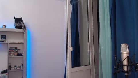 Snapshot of teddy_mode chatting on December 18, 6:57 pm Teddy online show from December 18, 6:57 pm