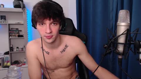 Snapshot of teddy_mode chatting on December 29, 9:30 pm Teddy online show from December 29, 9:30 pm