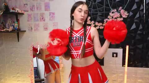 Alice and Cassie online show from April 19, 2:55 am