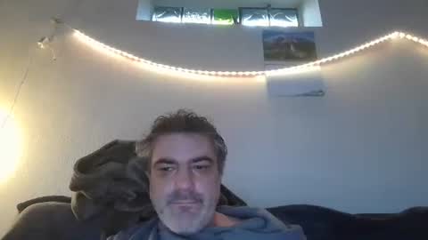 Snapshot of teeforyou chatting on November 11, 7:52 am Peter online show from November 11, 7:52 am