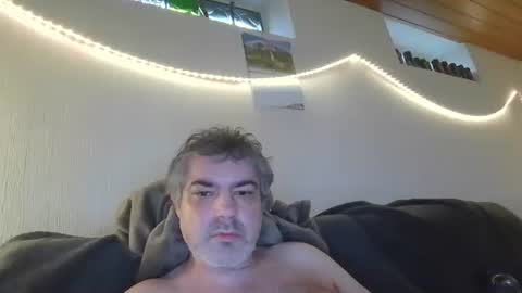 Snapshot of teeforyou chatting on November 24, 7:52 am Peter online show from November 24, 7:52 am