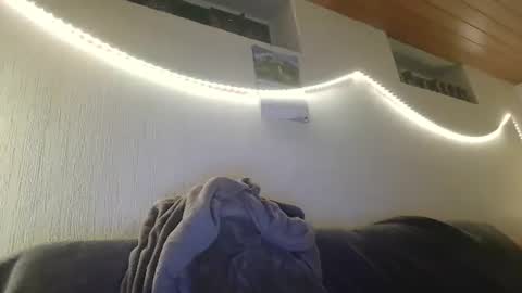 Snapshot of teeforyou chatting on December 2, 6:25 pm Peter online show from December 2, 6:25 pm