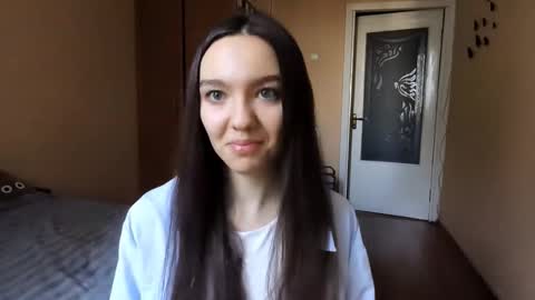 Snapshot of teganmeiser chatting on November 26, 11:11 am Kimi online show from November 26, 11:11 am