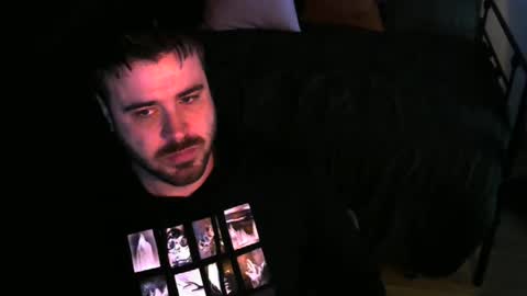 Snapshot of tehvillain chatting on February 6, 9:49 pm tehvillain online show from February 6, 9:49 pm