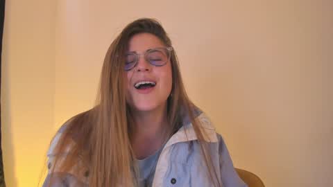 Snapshot of tekila__ chatting on December 27, 7:03 pm tekila__ online show from December 27, 7:03 pm