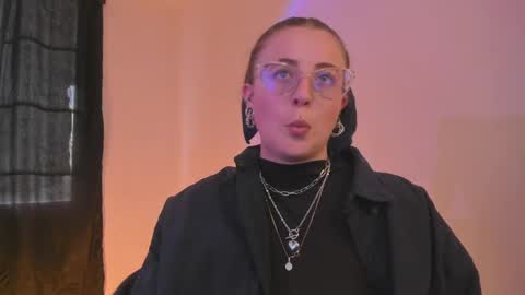 Snapshot of tekila__ chatting on February 8, 9:46 pm tekila__ online show from February 8, 9:46 pm