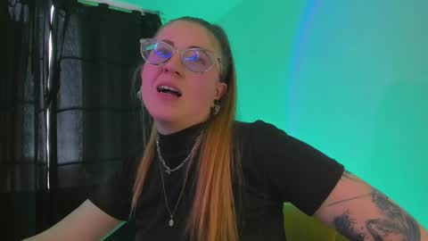 Snapshot of tekila__ chatting on March 5, 9:59 pm tekila__ online show from March 5, 9:59 pm