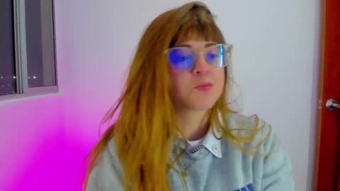 Snapshot of tekila__ chatting on November 30, 2:04 am tekila__ online show from November 30, 2:04 am