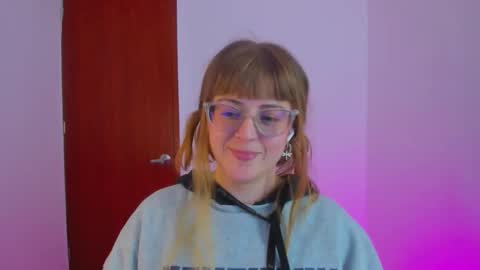 Snapshot of tekila__ chatting on December 3, 3:47 am tekila__ online show from December 3, 3:47 am