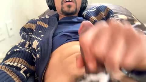 Snapshot of telecasted93 chatting on December 25, 5:26 pm telecasted93 online show from December 25, 5:26 pm