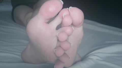 Viv West online show from December 10, 7:37 am