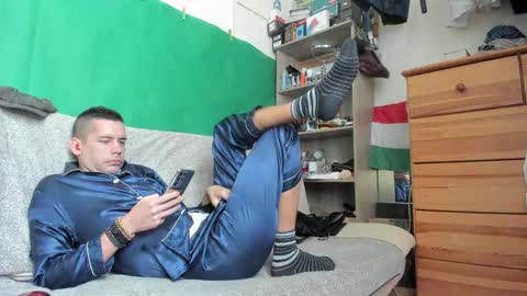 Virg Lszl online show from October 26, 11:38 am