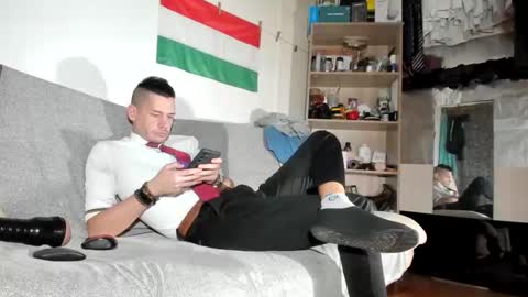 Virg Lszl online show from January 15, 3:38 pm