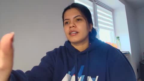 Snapshot of tell_me_goddess chatting on February 25, 10:03 am Amazing SALOME online show from February 25, 10:03 am