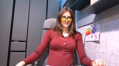 Alice online show from October 15, 6:02 am