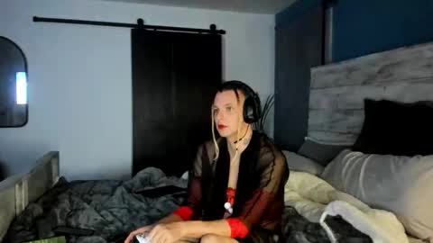 Snapshot of temporaryashley chatting on December 23, 3:37 am Temporary Ashley online show from December 23, 3:37 am