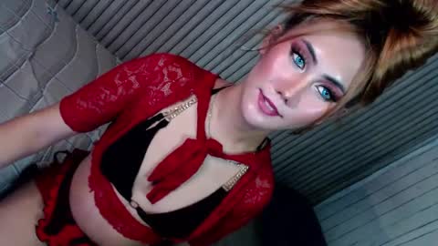 Snapshot of temptationoflust chatting on December 4, 6:11 am Im Dianna DONT FORGET TO FOLLOW ME online show from December 4, 6:11 am