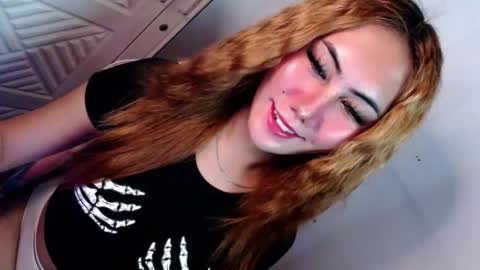 Snapshot of temptationoflust chatting on December 17, 2:55 am Im Dianna DONT FORGET TO FOLLOW ME online show from December 17, 2:55 am