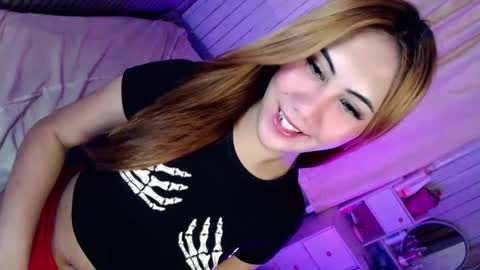 Snapshot of temptationoflust chatting on December 22, 4:39 am Im Dianna DONT FORGET TO FOLLOW ME online show from December 22, 4:39 am