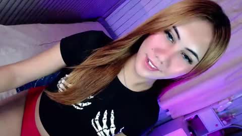 Snapshot of temptationoflust chatting on December 24, 3:49 am Im Dianna DONT FORGET TO FOLLOW ME online show from December 24, 3:49 am