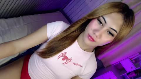 Snapshot of temptationoflust chatting on December 27, 9:06 am Im Dianna DONT FORGET TO FOLLOW ME online show from December 27, 9:06 am