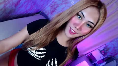 Snapshot of temptationoflust chatting on January 1, 5:01 am Im Dianna DONT FORGET TO FOLLOW ME online show from January 1, 5:01 am