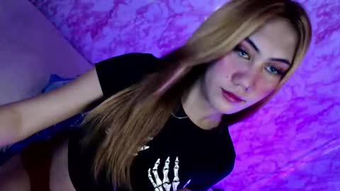 Snapshot of temptationoflust chatting on January 8, 4:02 am Im Dianna DONT FORGET TO FOLLOW ME online show from January 8, 4:02 am