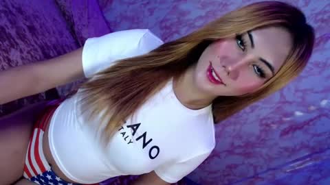 Snapshot of temptationoflust chatting on February 16, 5:04 am Im Dianna DONT FORGET TO FOLLOW ME online show from February 16, 5:04 am