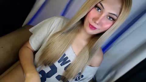 Snapshot of temptationoflust chatting on November 29, 12:08 pm Im Dianna DONT FORGET TO FOLLOW ME online show from November 29, 12:08 pm