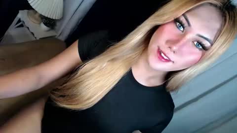 Im Dianna DONT FORGET TO FOLLOW ME   online show from January 8, 8:27 am