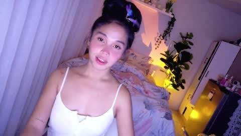 Snapshot of temptessa20 chatting on November 17, 2:34 pm temptessa20 online show from November 17, 2:34 pm