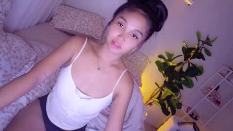 Snapshot of temptessa20 chatting on December 14, 1:38 pm temptessa20 online show from December 14, 1:38 pm