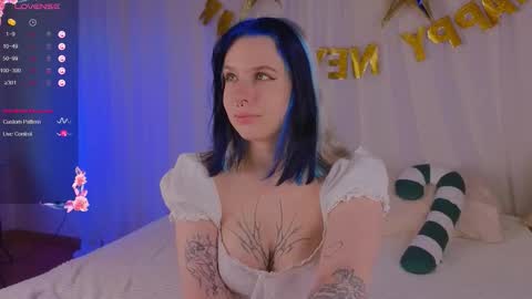  Sue  online show from December 15, 10:08 am