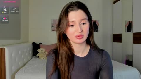 Snapshot of tender_babyy chatting on December 15, 2:48 pm Sexy girl Li online show from December 15, 2:48 pm