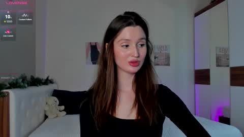 Snapshot of tender_babyy chatting on January 15, 2:24 pm Sexy girl Li online show from January 15, 2:24 pm